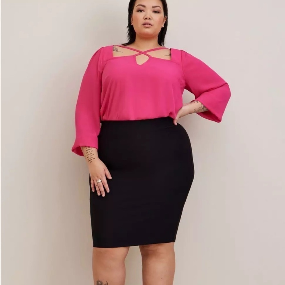 Torrid Georgette Blouse Fuschia Large 2X